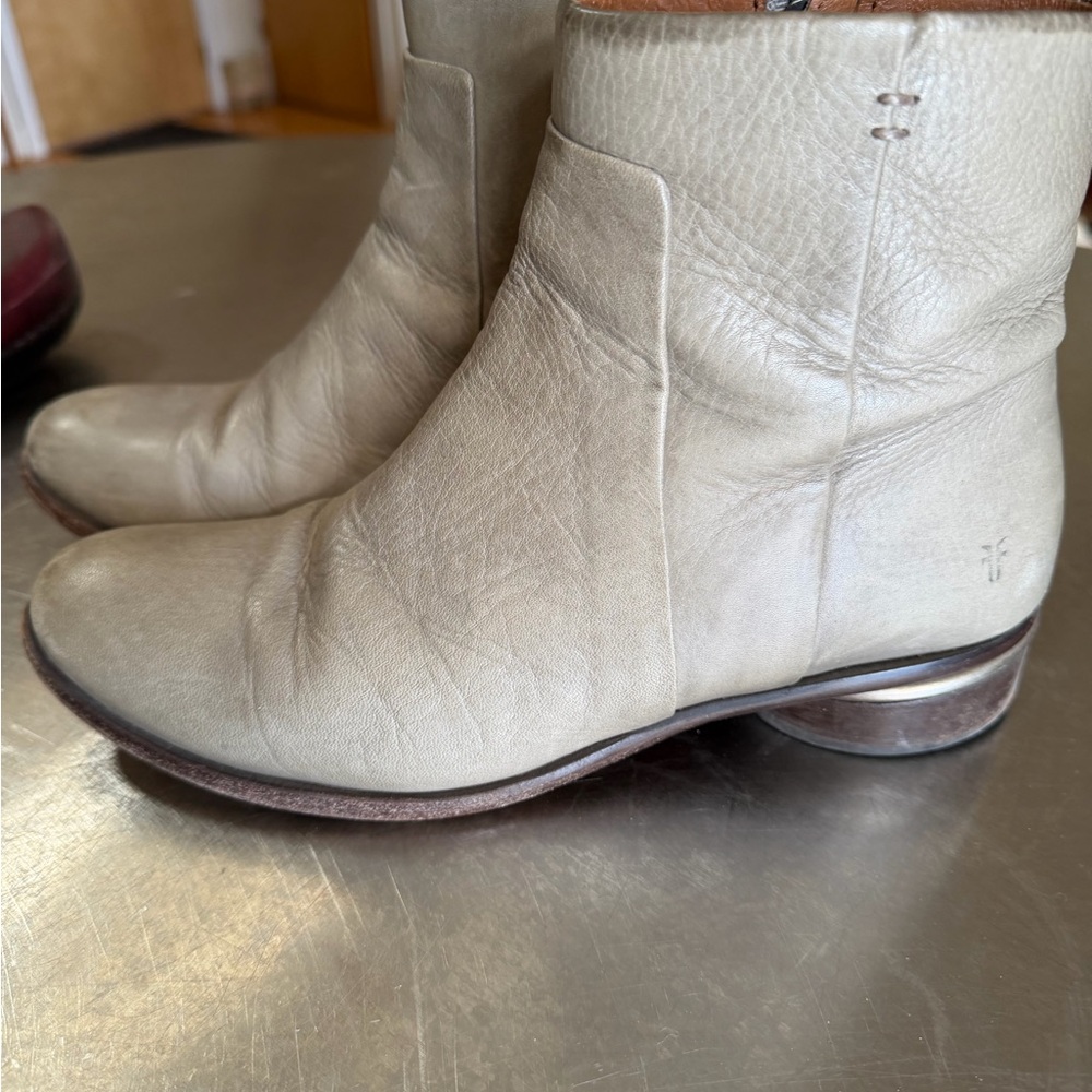 Frye Light Gray Leather Ankle Booties - Picture 6 of 7